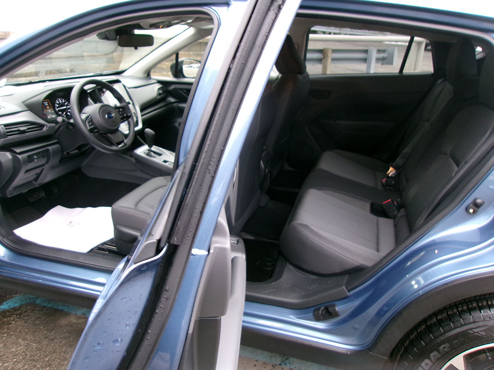 
								SUBARU CROSSTREK PREMIUM full									