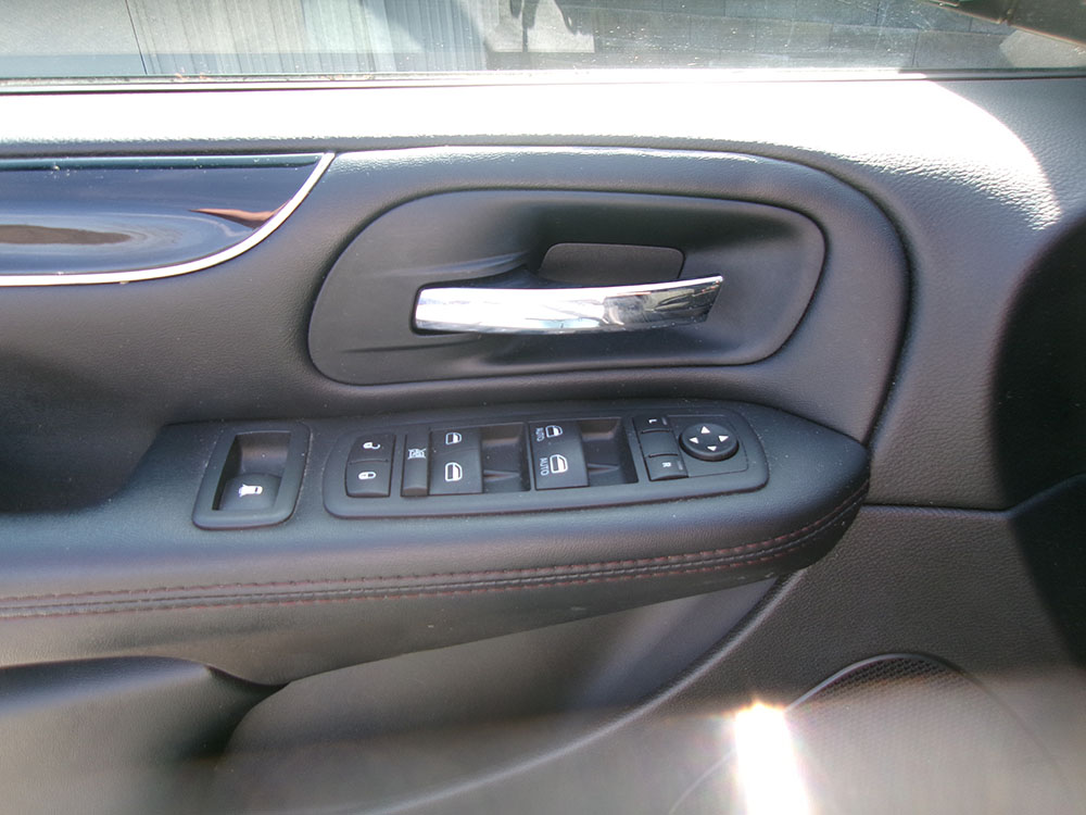 
								DODGE GRAND CARAVAN SE PLUS full									