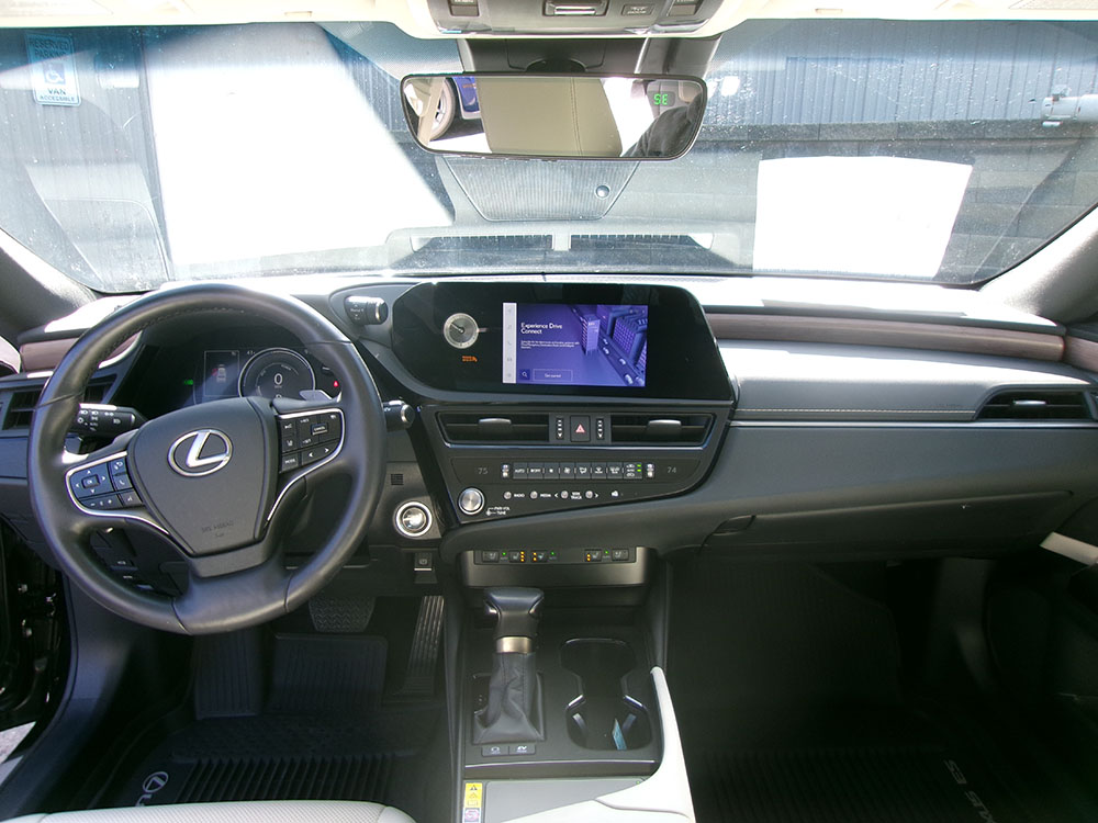 
								LEXUS ES300h PREMIUM full									
