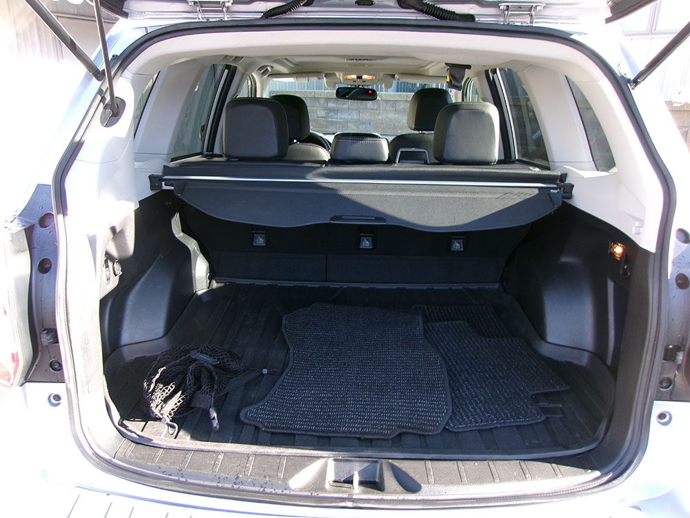 
								SUBARU FORESTER TOURING full									