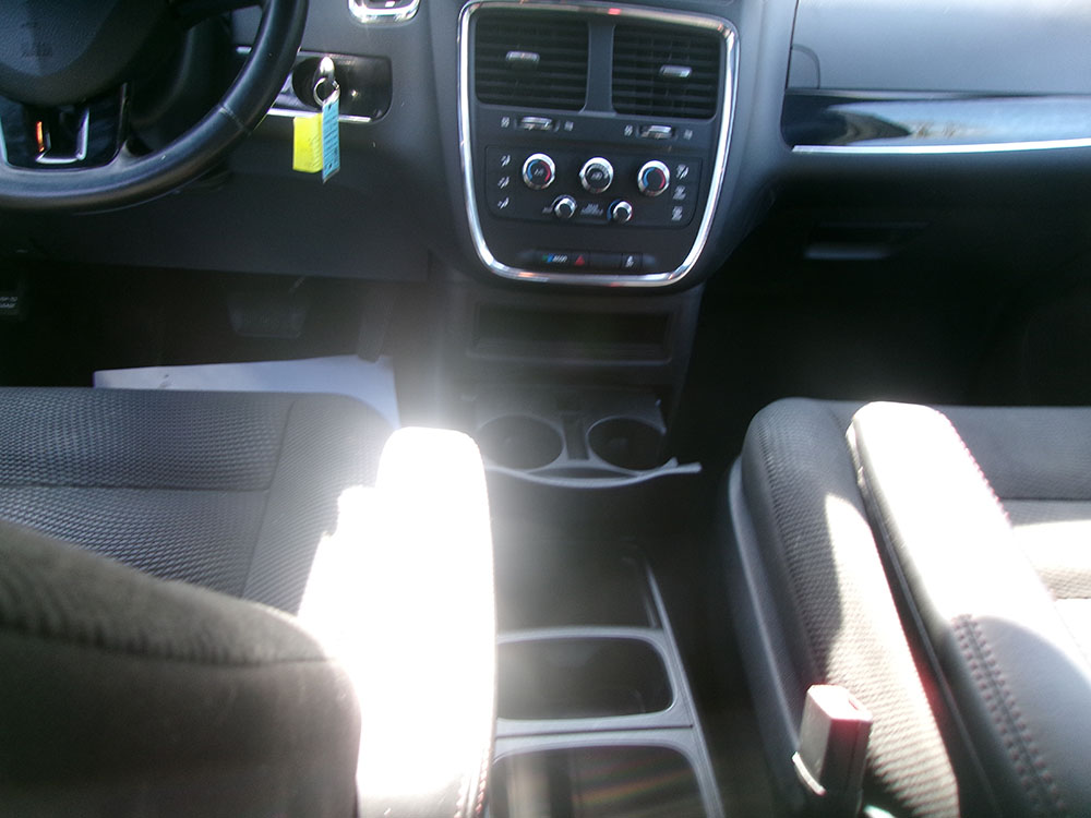 
								DODGE GRAND CARAVAN SE PLUS full									