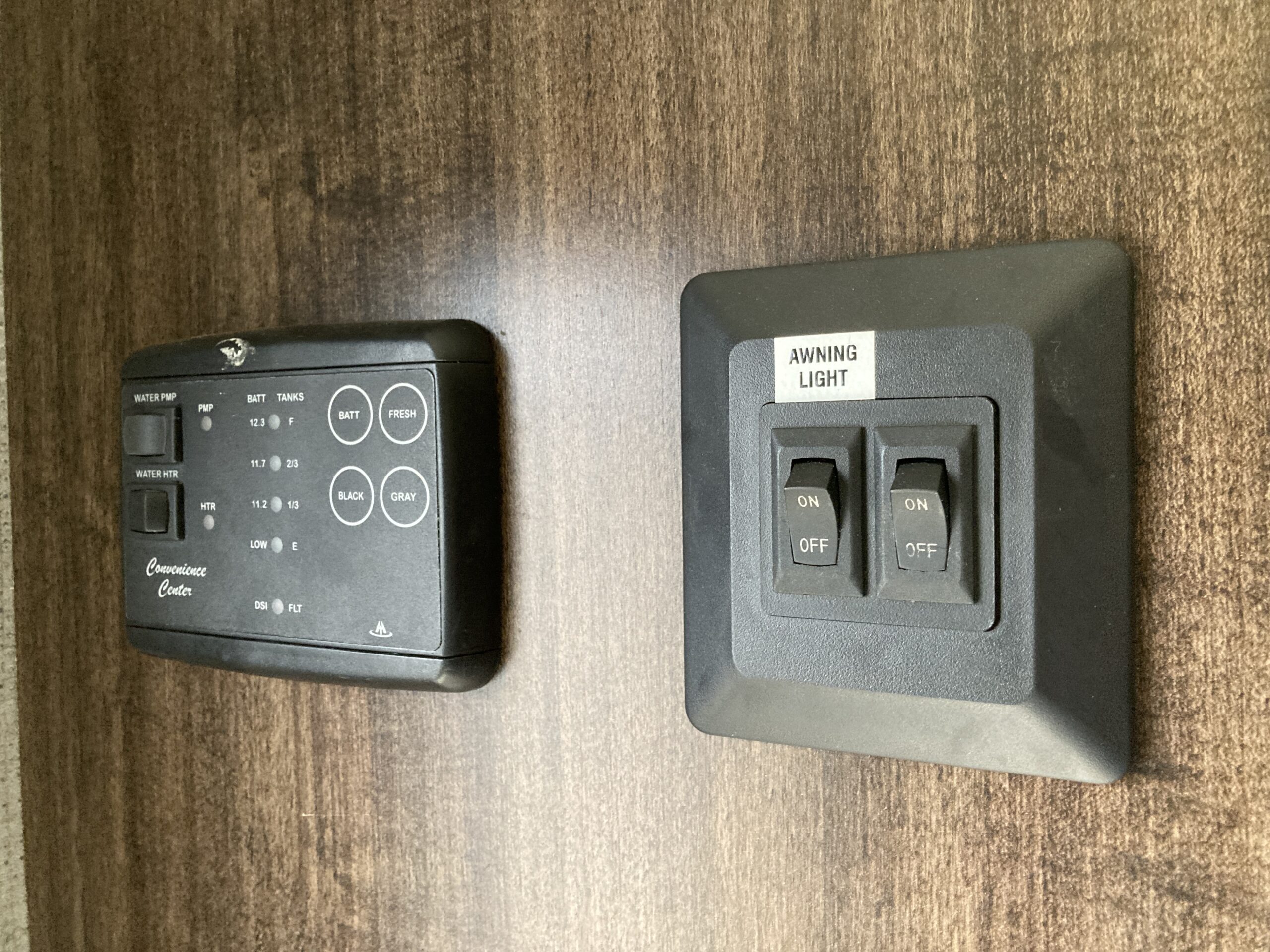 
								CROSSROADS ZINGER Z LITE 18RD full									