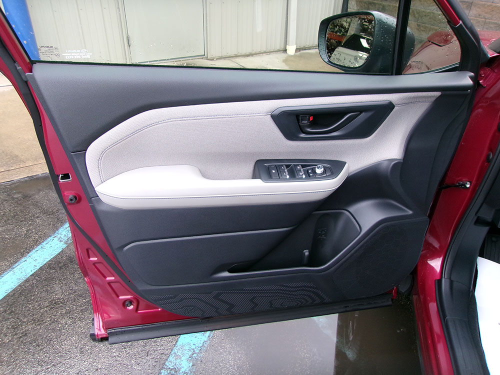 
								SUBARU FORESTER PREMIUM full									