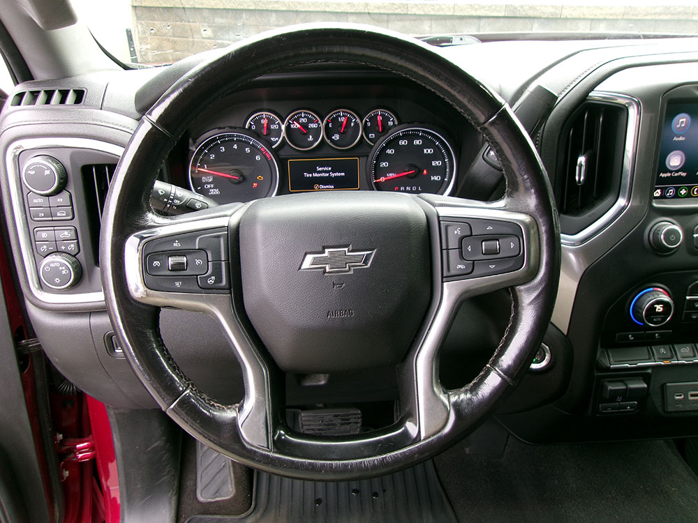 
								CHEVROLET SILVERADO 1500 RST CREW CAB full									