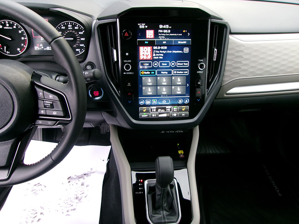 
								SUBARU FORESTER PREMIUM full									