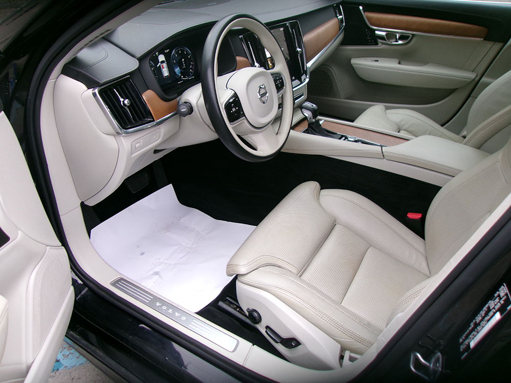 
								VOLVO V90 T6 INSCRIPTION full									