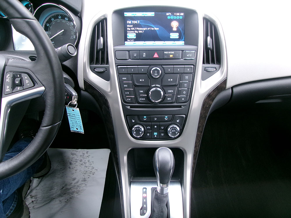 
								BUICK VERANO CONVIENCE full									