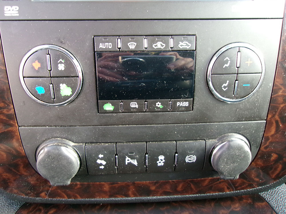 
								GMC SIERRA 2500 DENALI CREW CAB full									