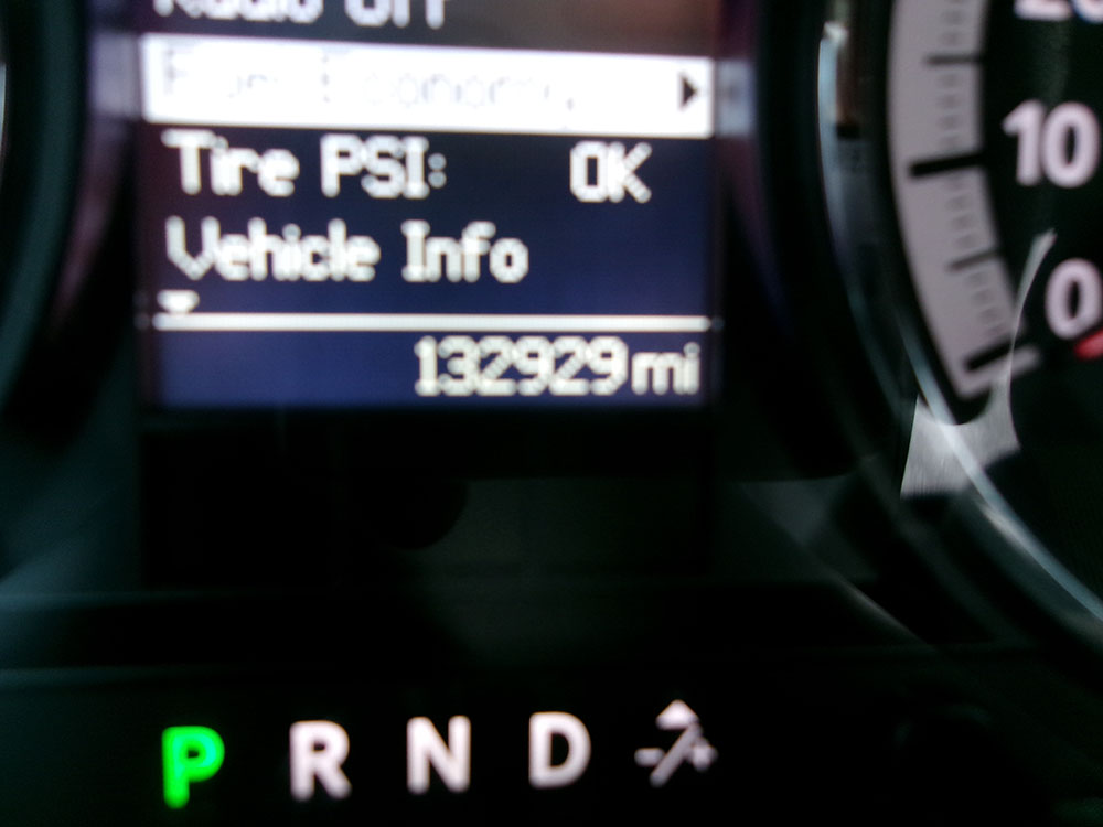 
								RAM 1500 SLT REG CAB full									