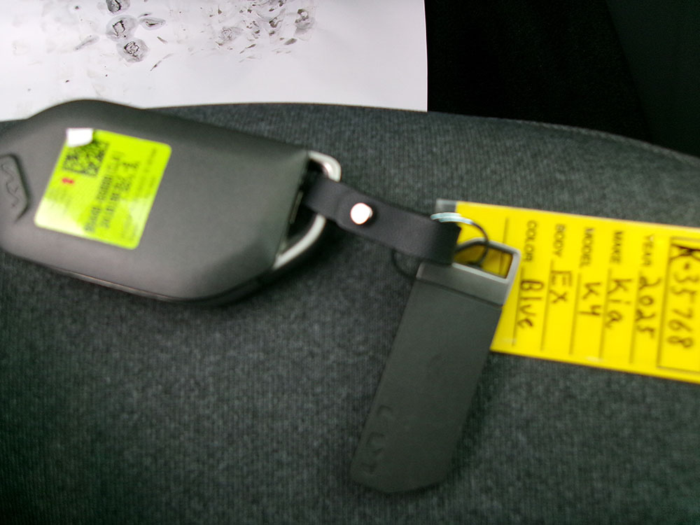 
								KIA K4 EX full									