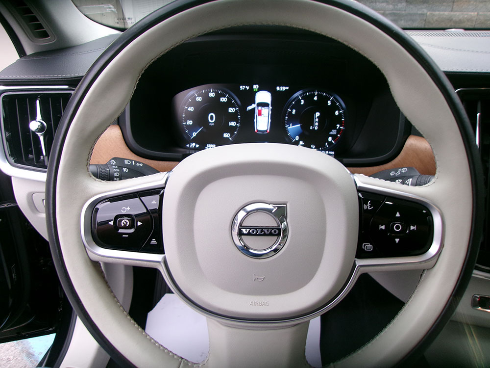 
								VOLVO V90 T6 INSCRIPTION full									