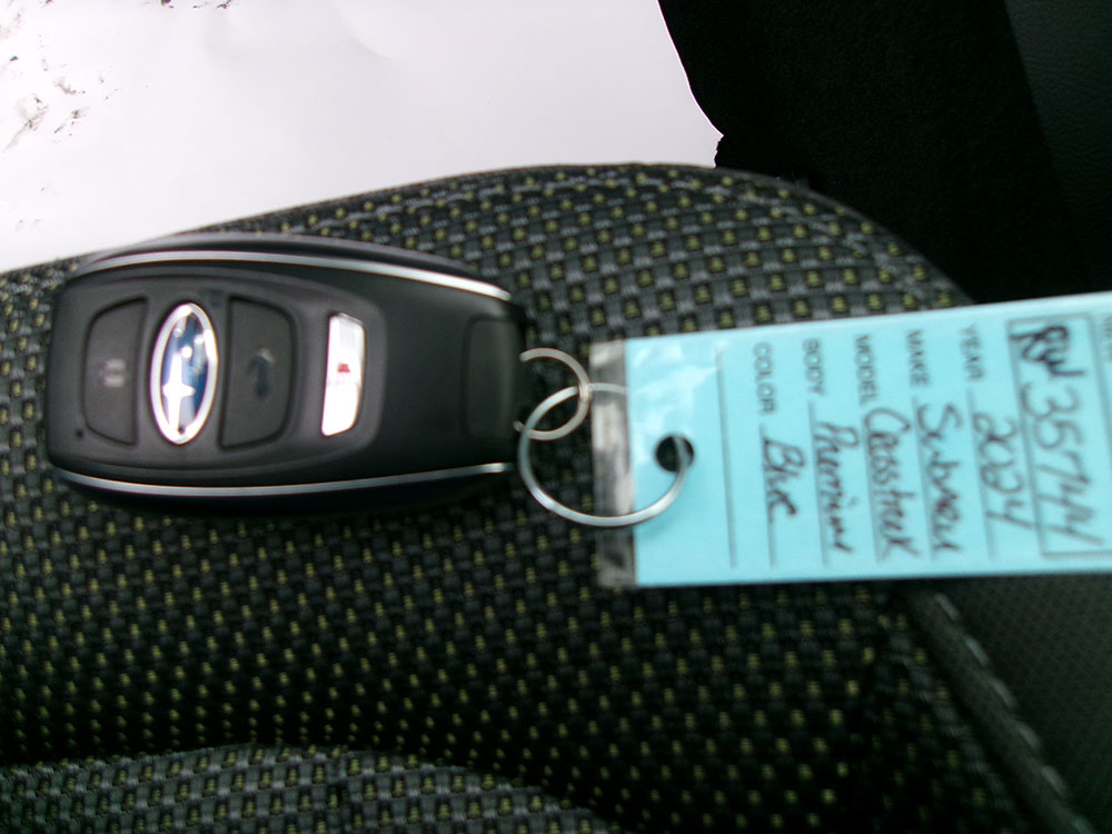 
								SUBARU CROSSTREK PREMIUM full									