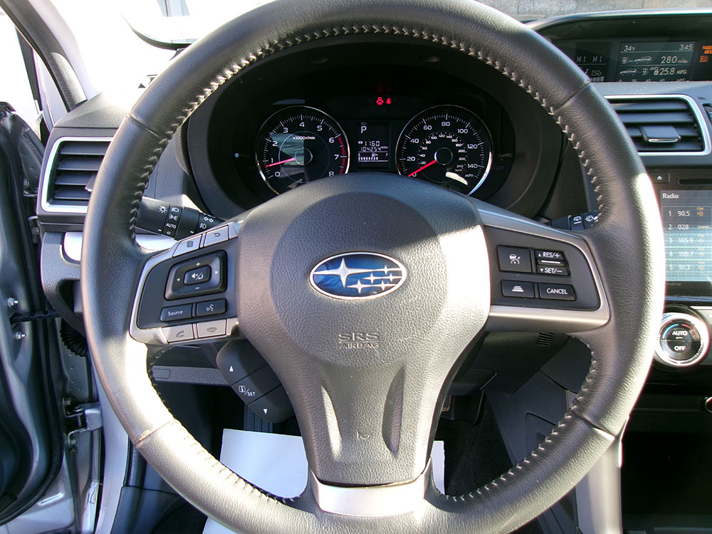 
								SUBARU FORESTER TOURING full									