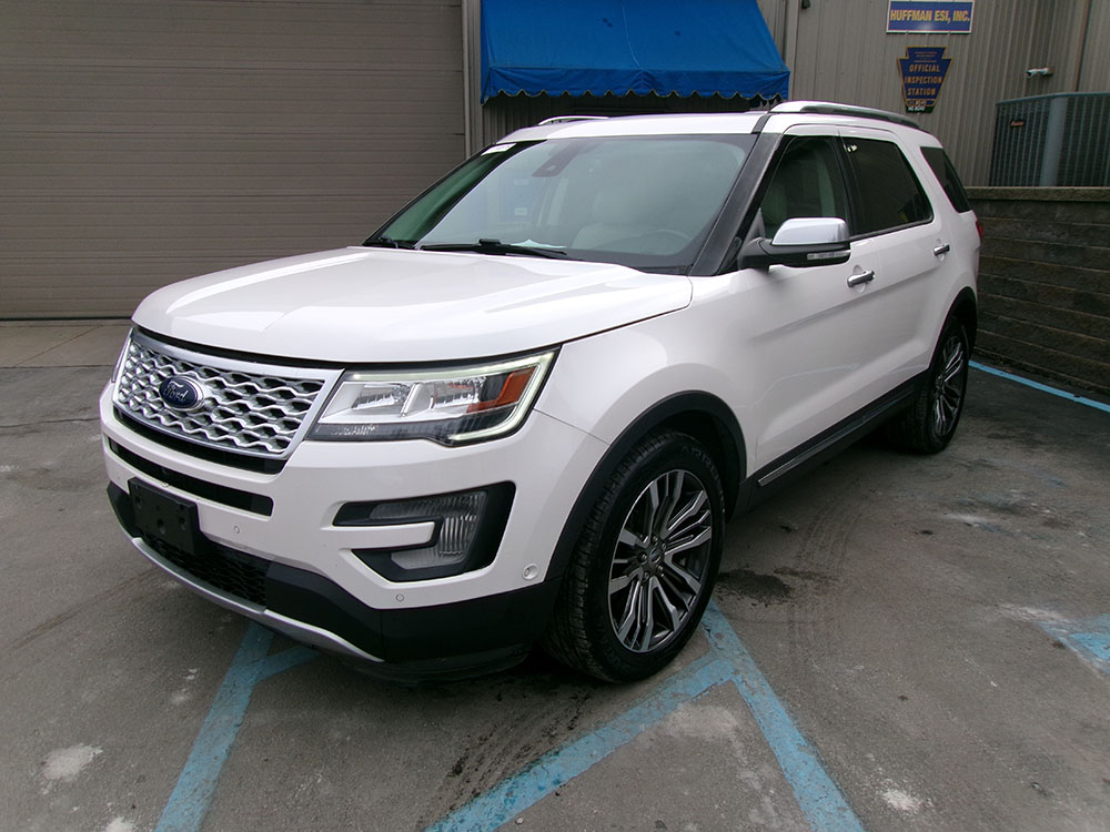 2017 Ford Explorer Platinum 4WD's photo