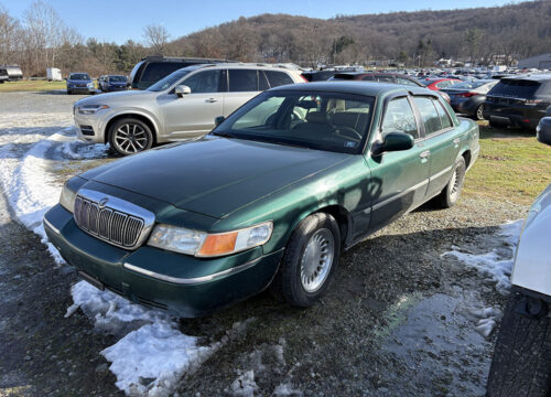 2000 Mercury Grand Marquis LS's photo