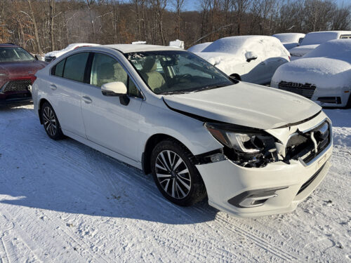 2018 Subaru Legacy Premium's photo