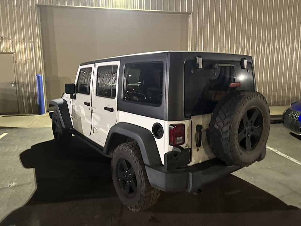 
								JEEP WRANGLER SPORT full									