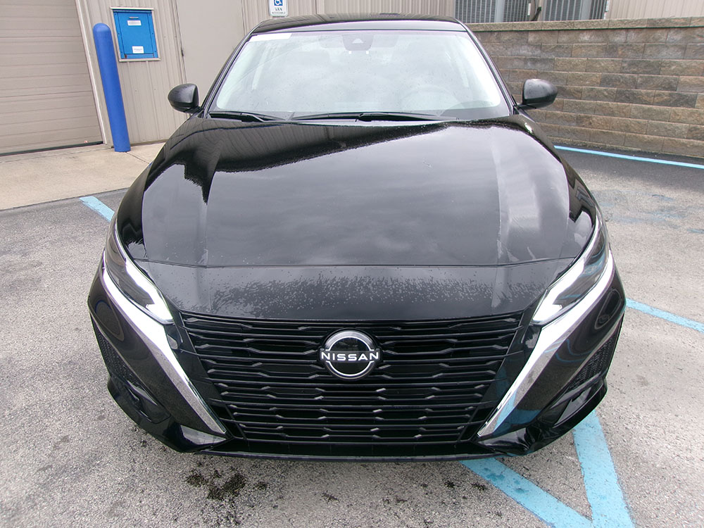 
								NISSAN ALTIMA S full									