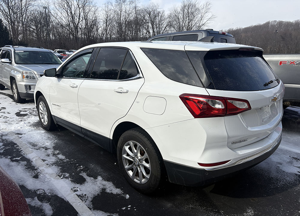 
								CHEVROLET EQUINOX LT full									