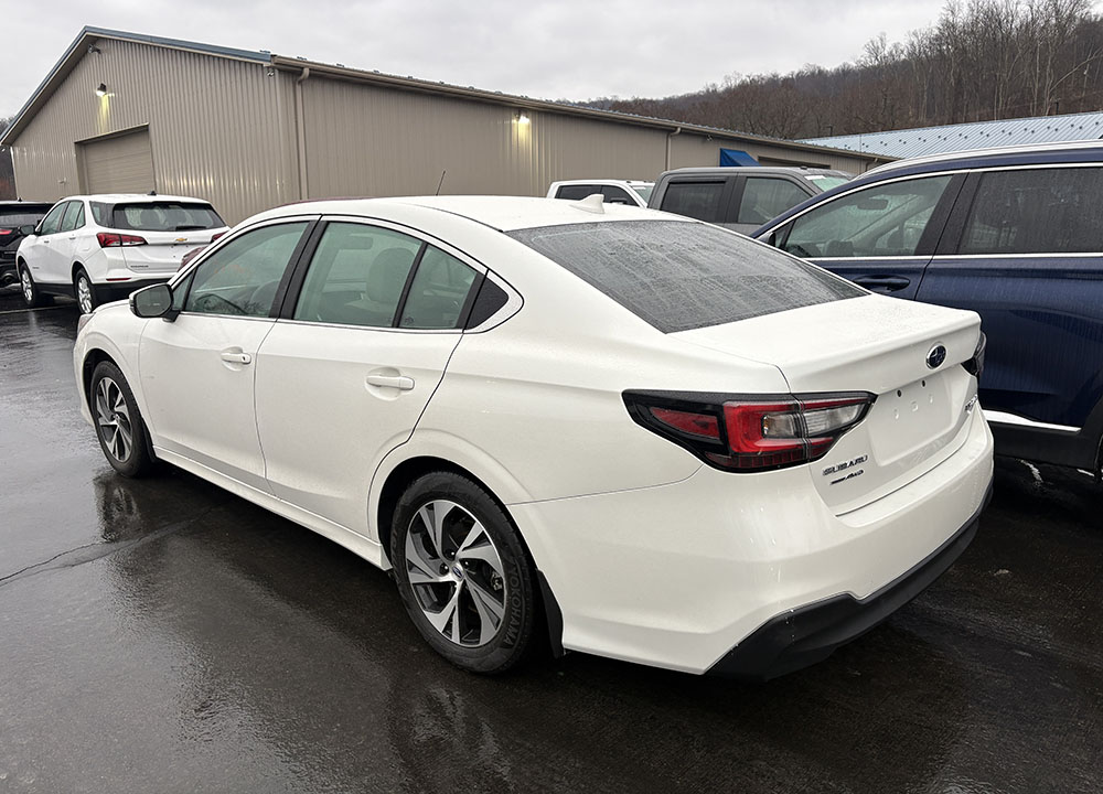 
								SUBARU LEGACY PREMIUM full									