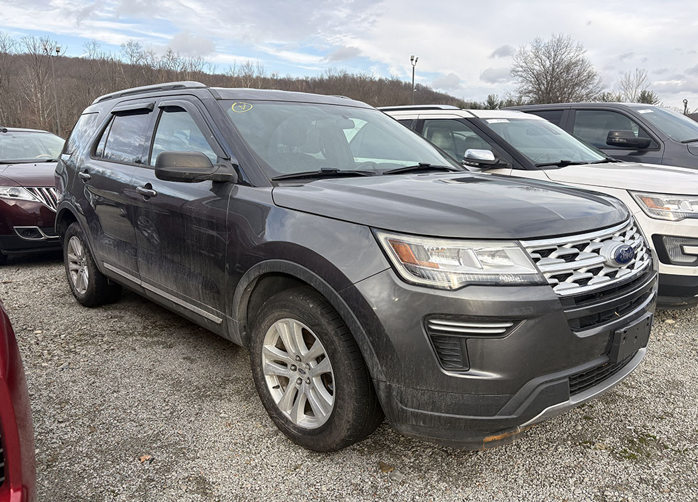 
								FORD EXPLORER XLT full									