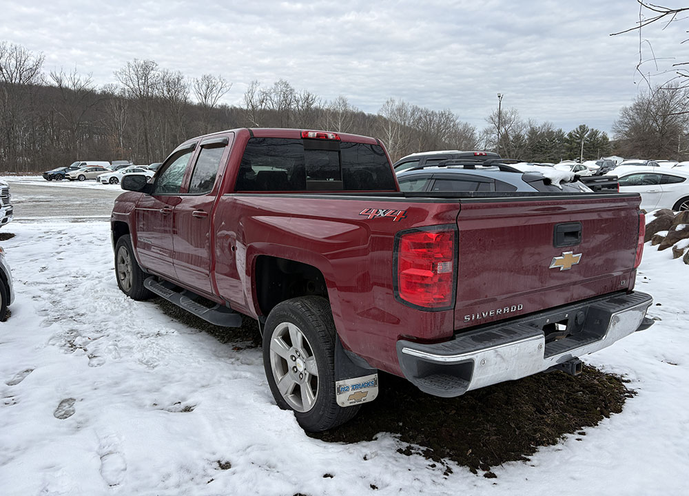 
								CHEVROLET SILVERADO 1500 LT full									