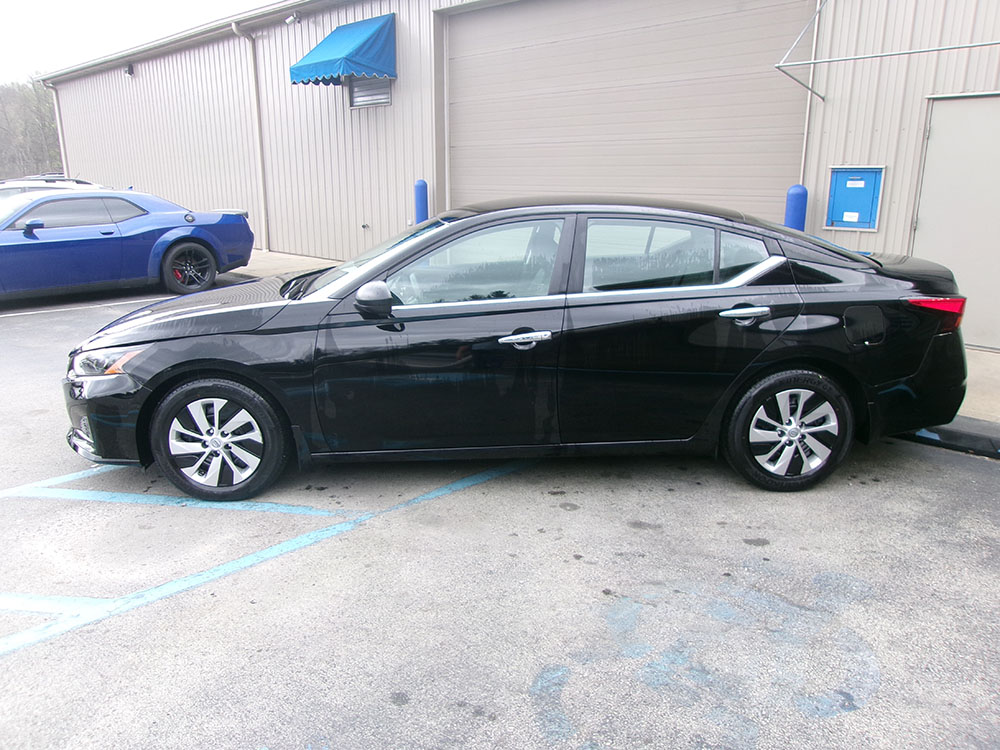 
								NISSAN ALTIMA S full									
