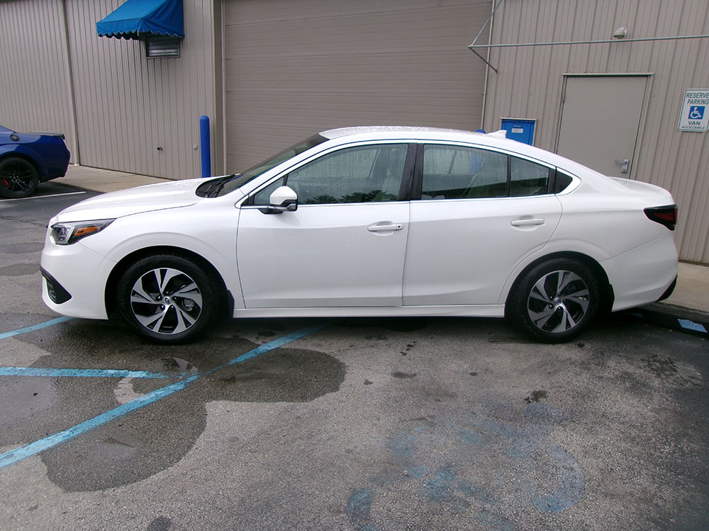 
								SUBARU LEGACY PREMIUM full									