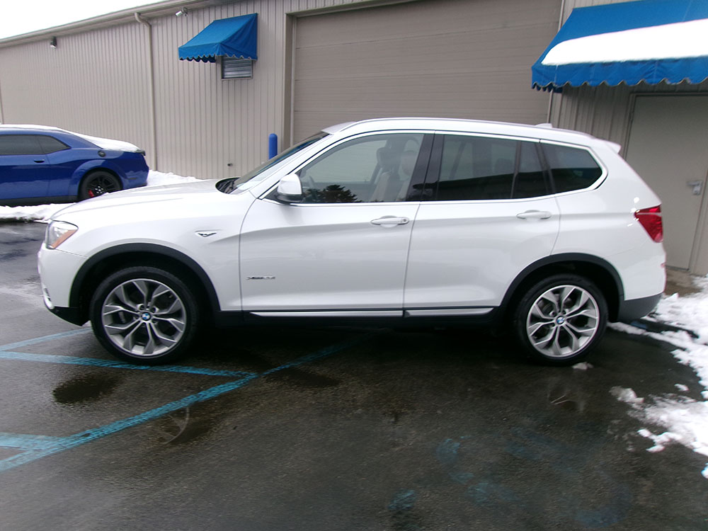 
								BMW X3 full									