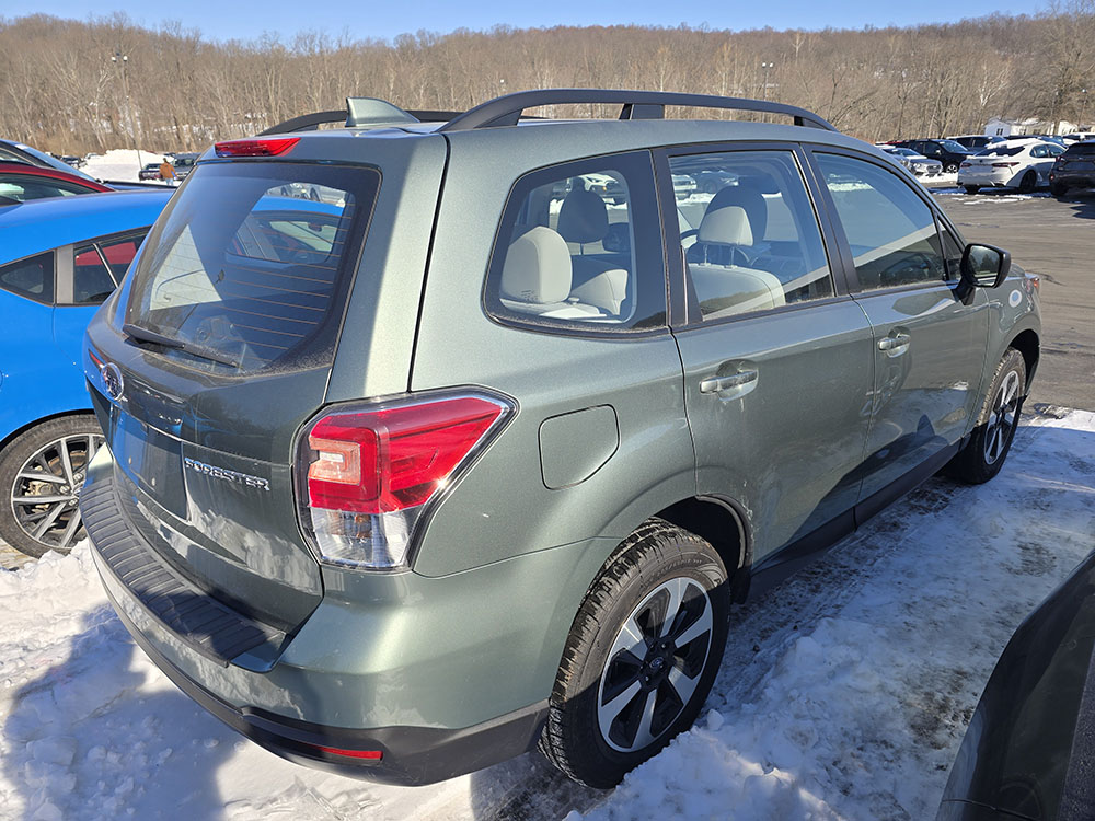 
								SUBARU FORESTER full									