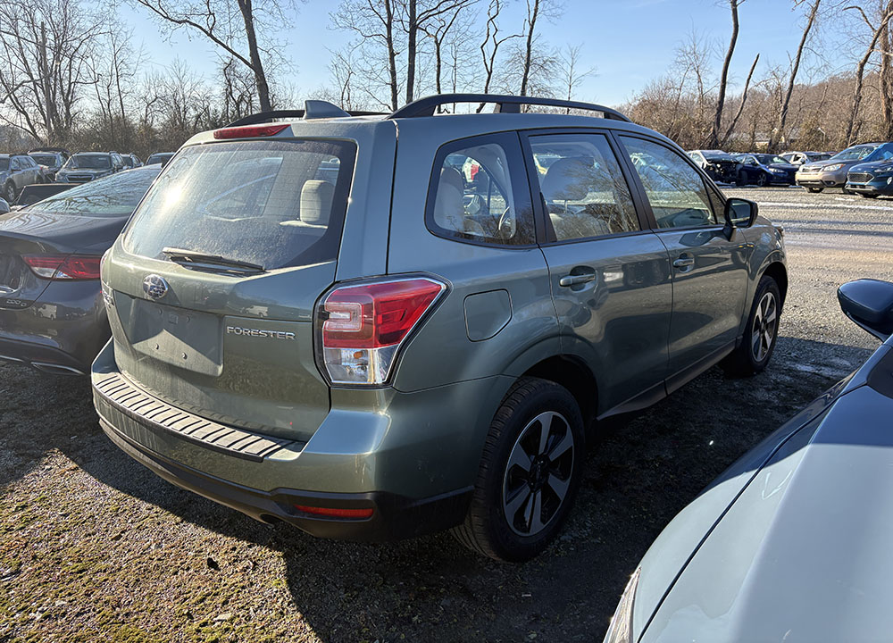 
								SUBARU FORESTER full									