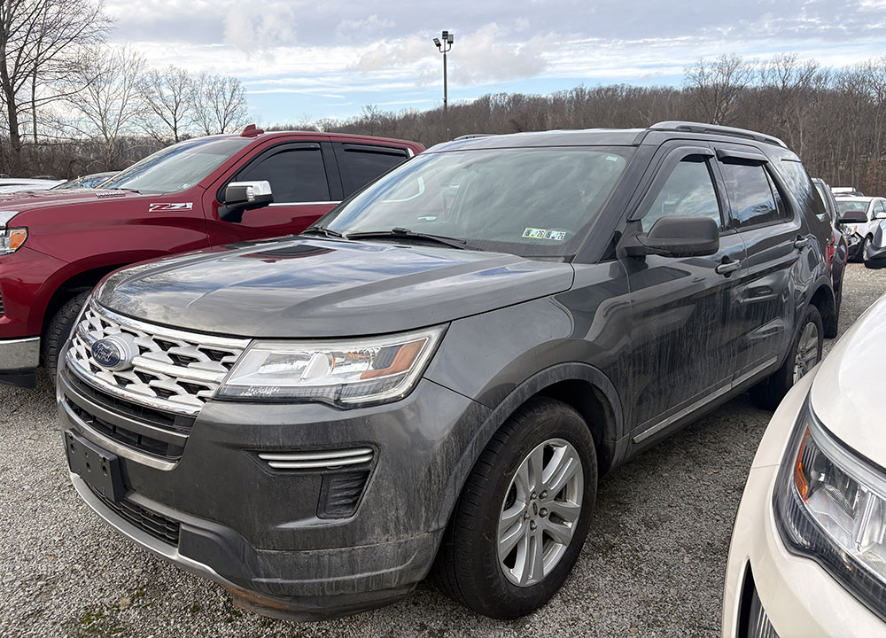 
								FORD EXPLORER XLT full									
