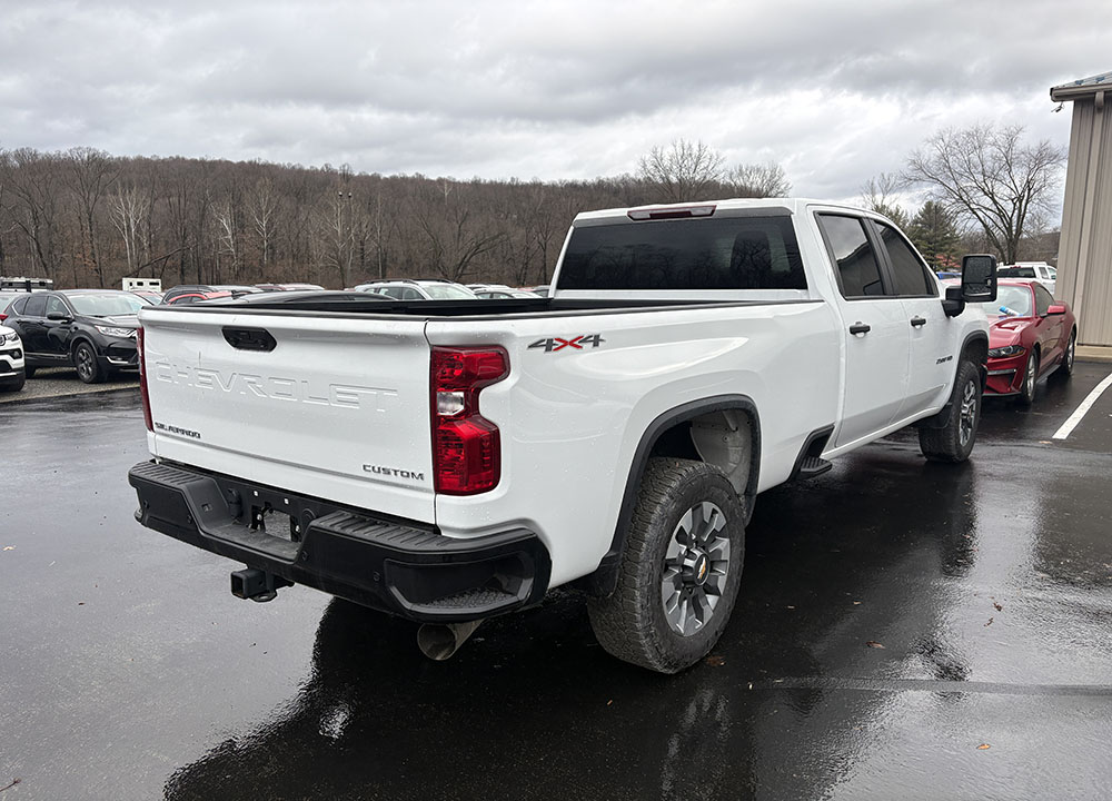 
								CHEVROLET SILVERADO 2500 CUSTOM CREW CAB full									