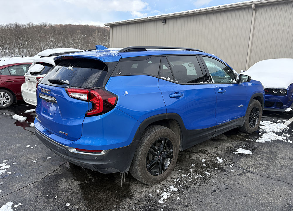 
								GMC TERRAIN AT4 full									