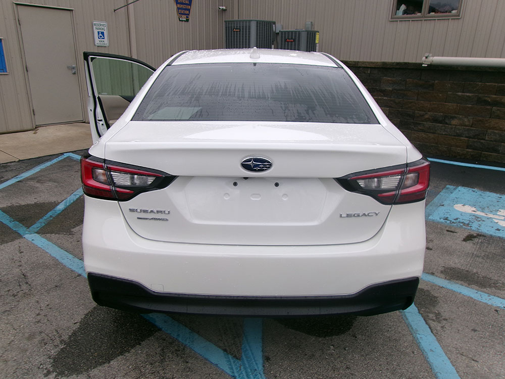 
								SUBARU LEGACY PREMIUM full									