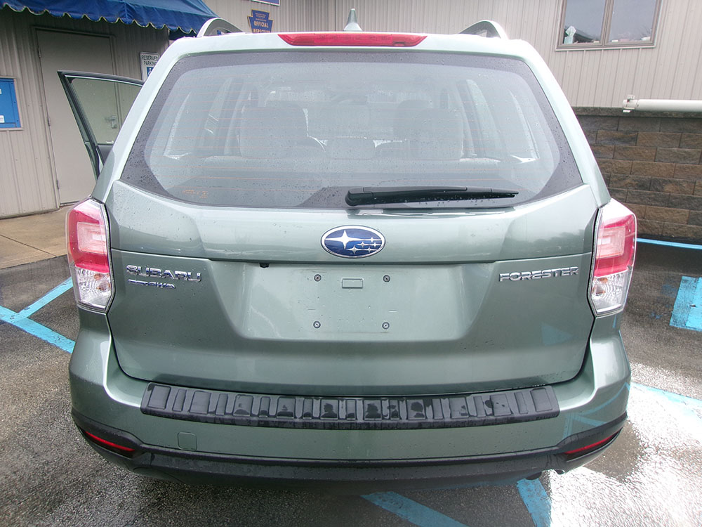 
								SUBARU FORESTER full									