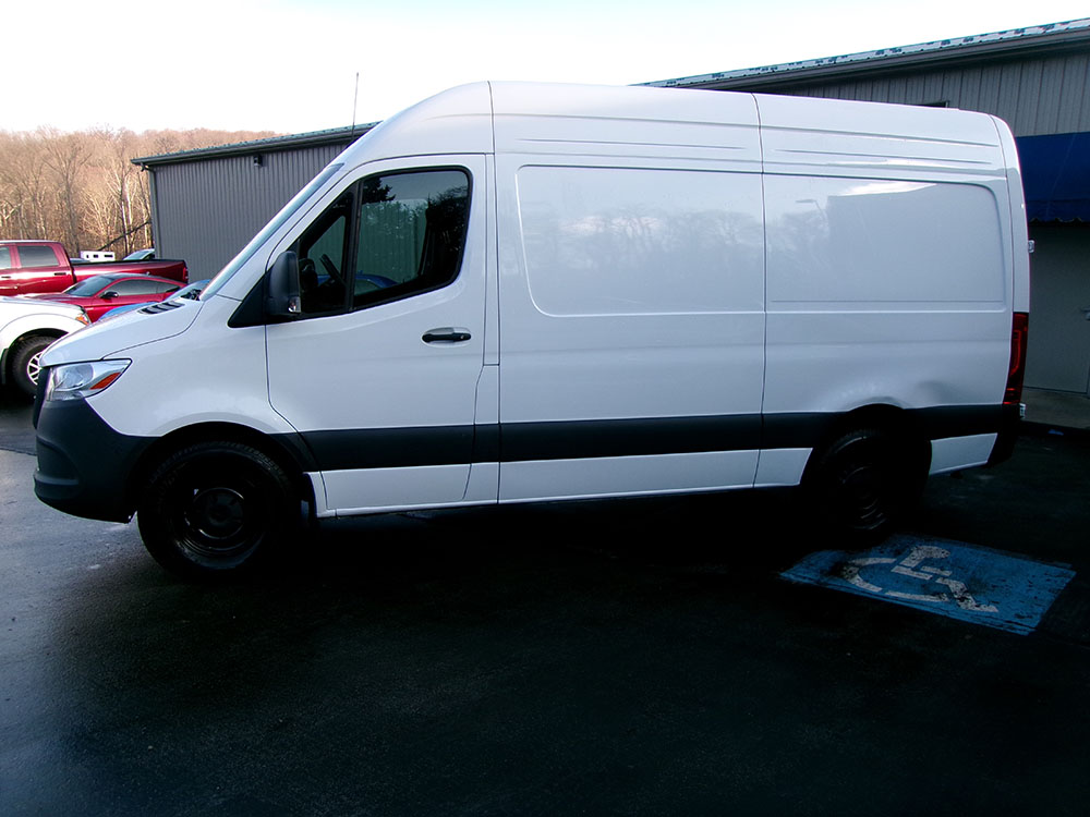 
								MERCEDES BENZ SPRINTER 2500 full									
