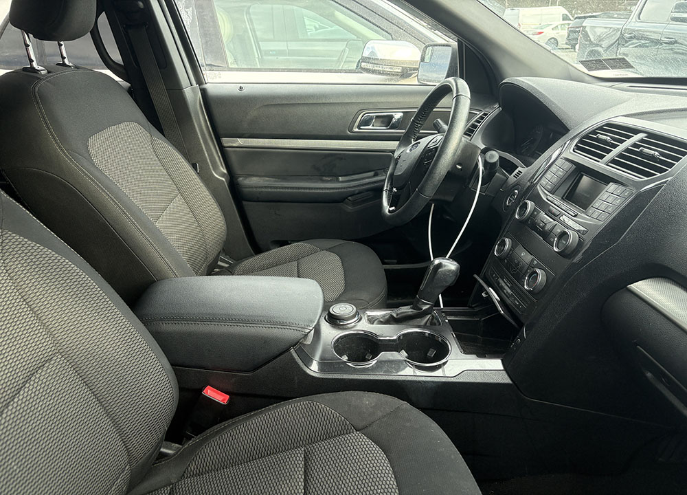 
								FORD EXPLORER XLT full									