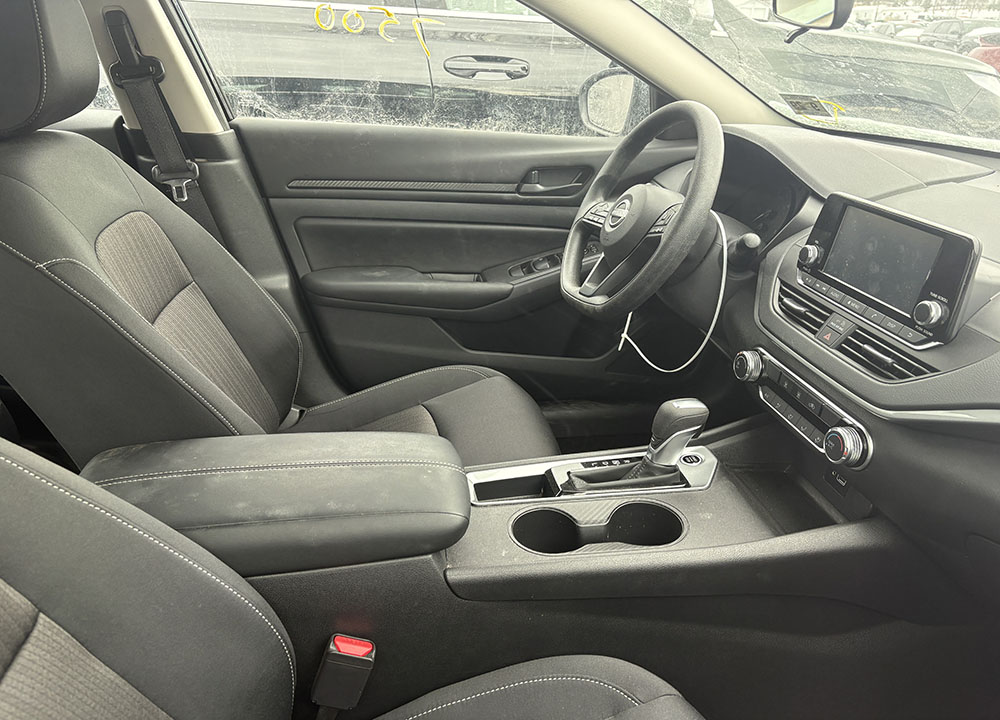 
								NISSAN ALTIMA S full									