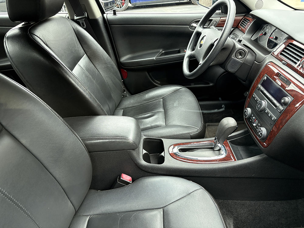 
								CHEVROLET IMPALA LT full									