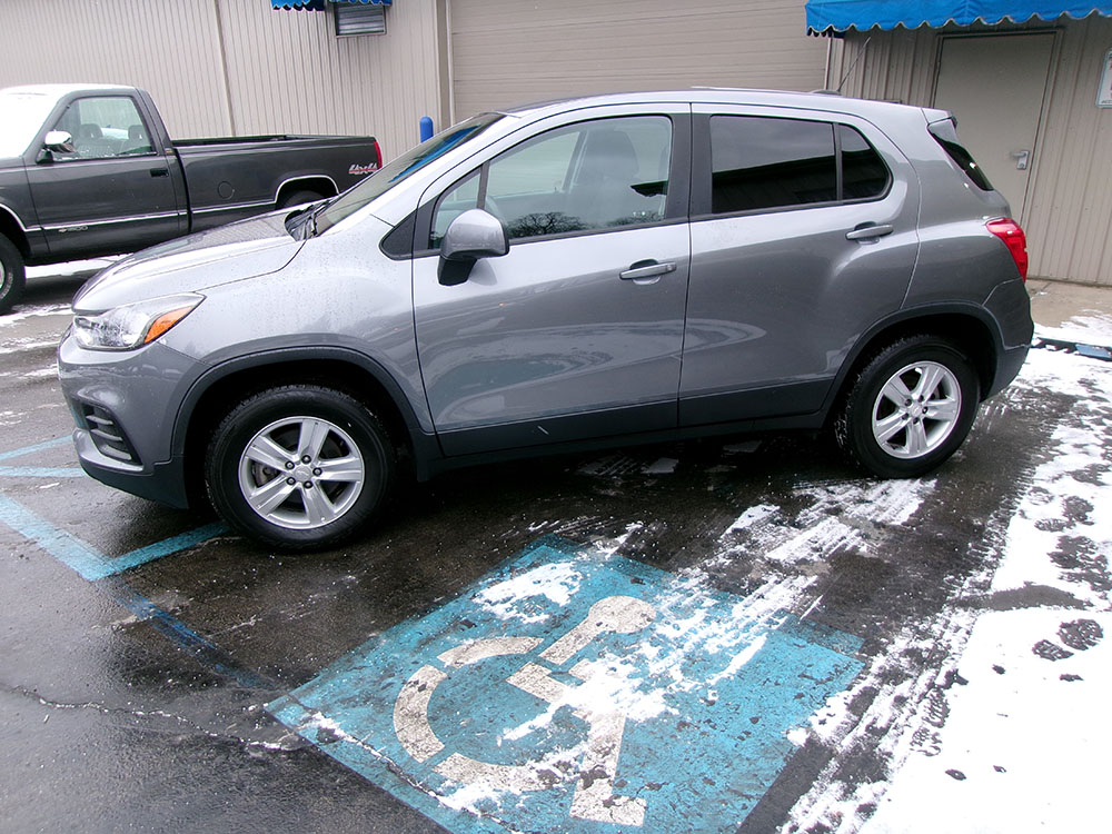 
								CHEVROLET TRAX LS full									