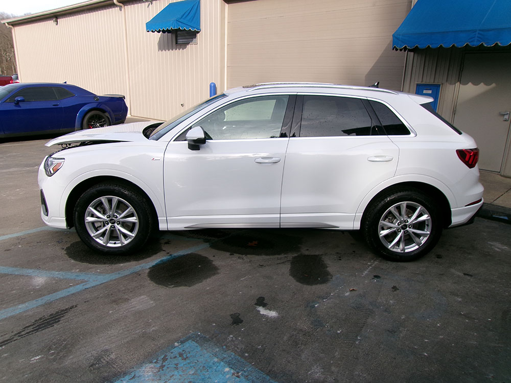 
								AUDI Q3 PREMIUM PLUS S-LINE full									