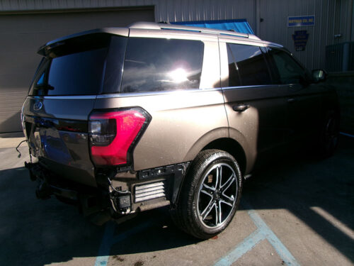 2019 Ford Expedition Limited's photo