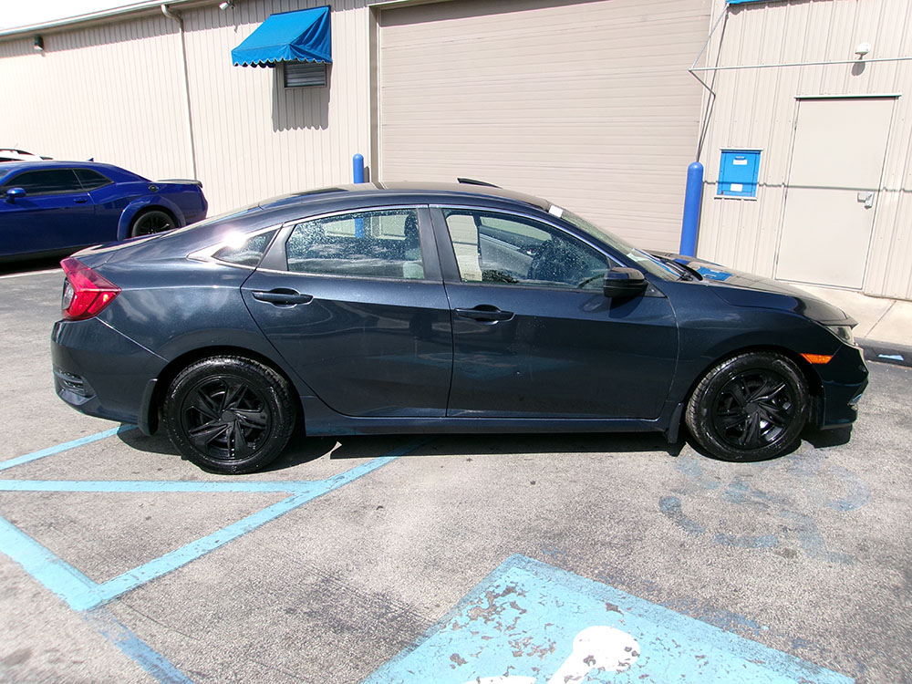 
								HONDA CIVIC LX full									