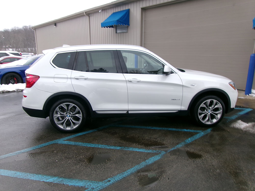 
								BMW X3 full									