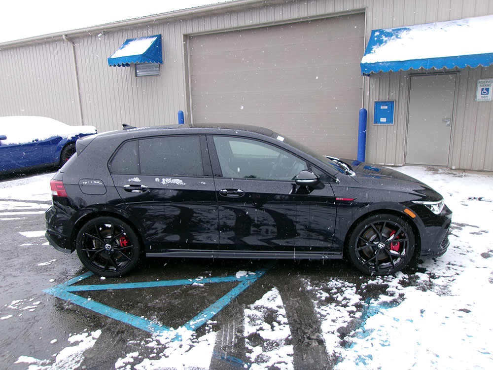 
								VOLKSWAGEN GOLF GTI AUTOBAHN full									