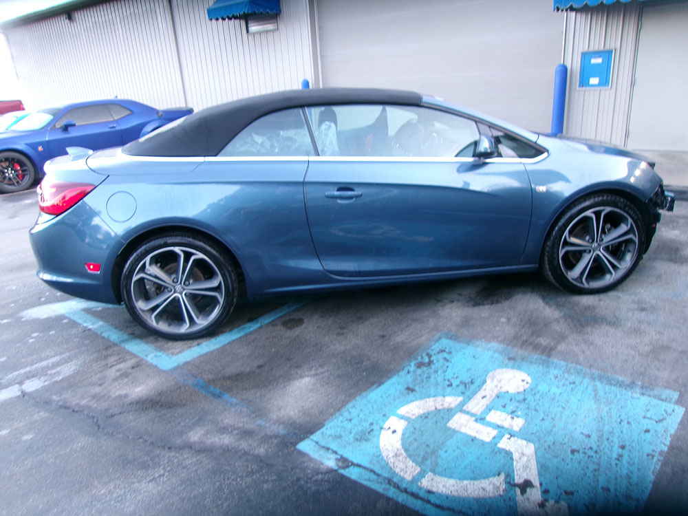 
								BUICK CASCADA PREMIUM full									