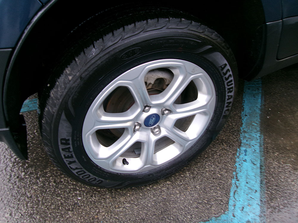 
								FORD ECOSPORT SE full									