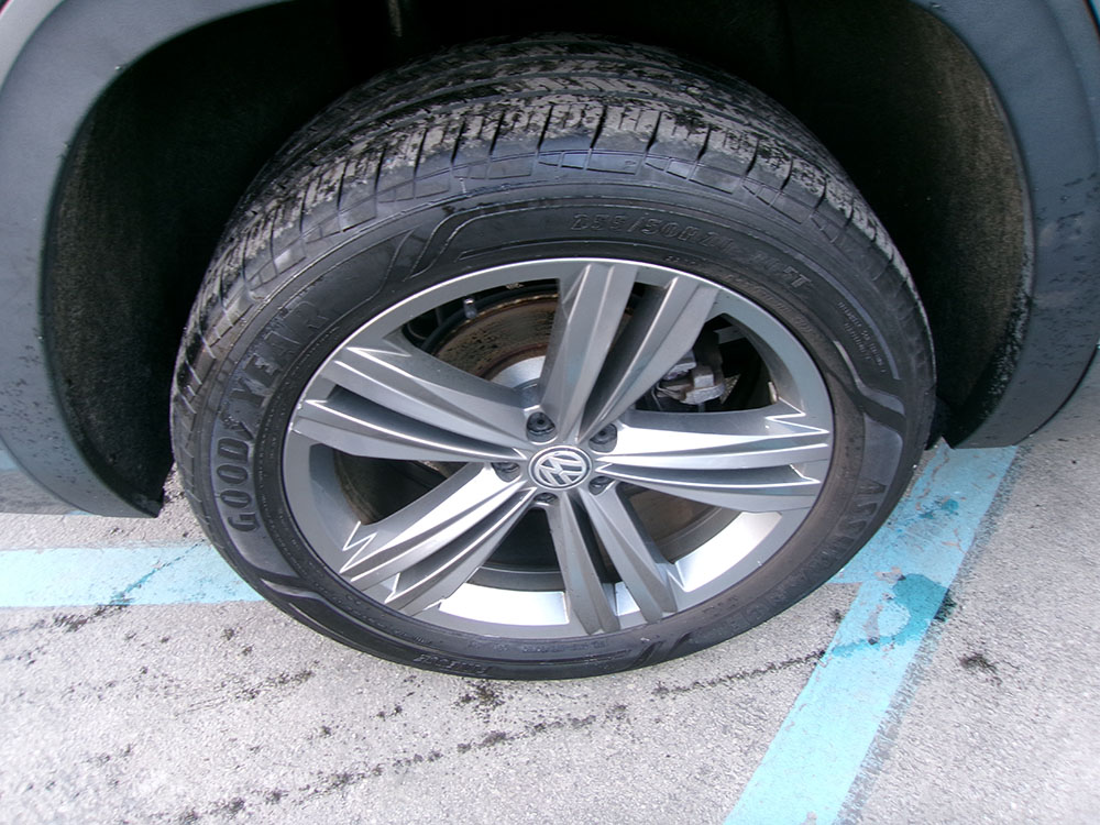 
								VOLKSWAGEN ATLAS SE R-LINE full									