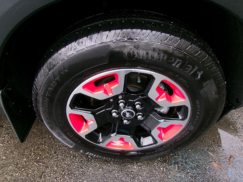 
								FORD BRONCO SPORT FREE WHEELING full									